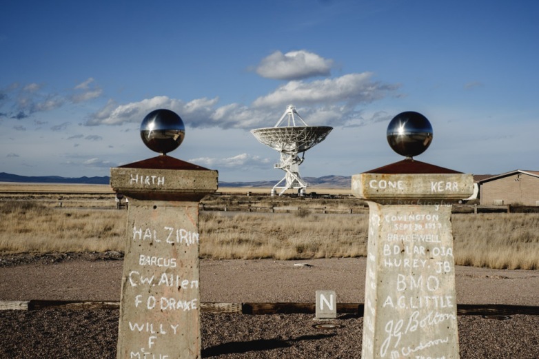The Ron Bracewell radio sun dial, a 2013 addition to the VLA site